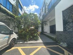 龙华民治地铁口原房东厂房仓库出租楼上2100平层高6米