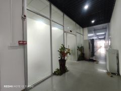 清溪客运站2千平标准厂房，现成装修大小可分，消防齐全可做电池