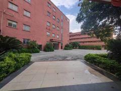 常平白石岗花园式大平层标准厂房分租楼上一整层3000平方低价