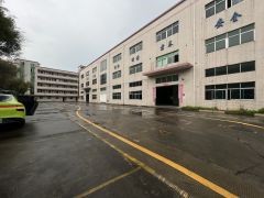 观澜红本独院厂房12000平方仓库出租1680平起分租可环评