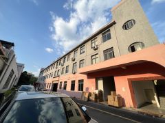 平湖华南城原房东红本一楼厂房1800平方米出租带精装修地坪漆