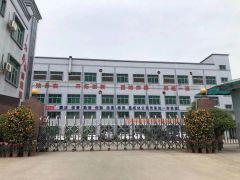 凤岗五联新出楼上1500平厂房仓库出租，现成装修拎包生产