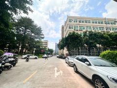 观澜樟坑径花园式厂房一楼1600平出租，高6米可分租