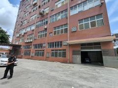 大岭山带注塑环评一楼1300平可分，有航车办公室主线已到车间