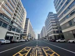 1楼10元，2楼8元，原房东实际面积出租