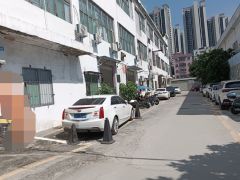 特价20元！西乡勒竹角工业区楼上半层650平，有货梯