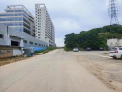 东莞大岭山石大路边空出标准单一层适合五金机械设备塑胶厂房出租