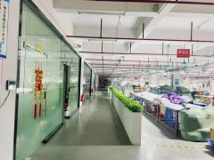 虎门现成制衣厂房出租，面积8200平方，可分层租！