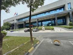 8块东江高新科技开发区楼上现成装修1500平办公室厂房出租！