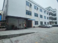 小金口厂房出租，原房东红本现成烤漆房带设备无转让费价格美丽